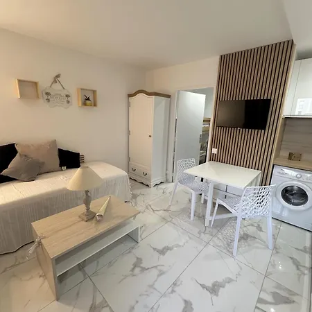 Graziella 107 Daire Juan-les-Pins